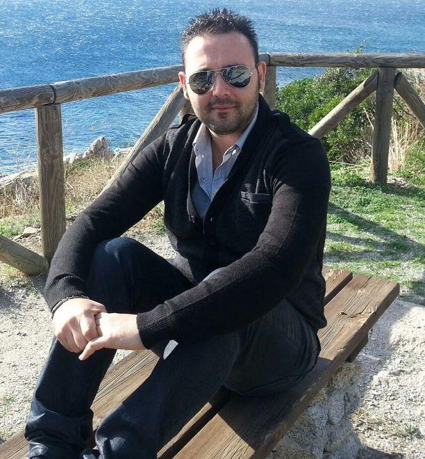 Muore a 29 anni in spiaggia a Lacona 