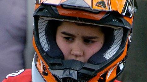 Filippo, il bambino che vola in moto