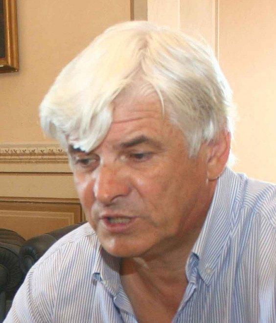 Il sindaco sulla fusione: meglio attendere