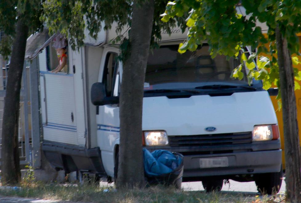  Esasperazione in via Jugoslavia «Tornati i camper dei nomadi»