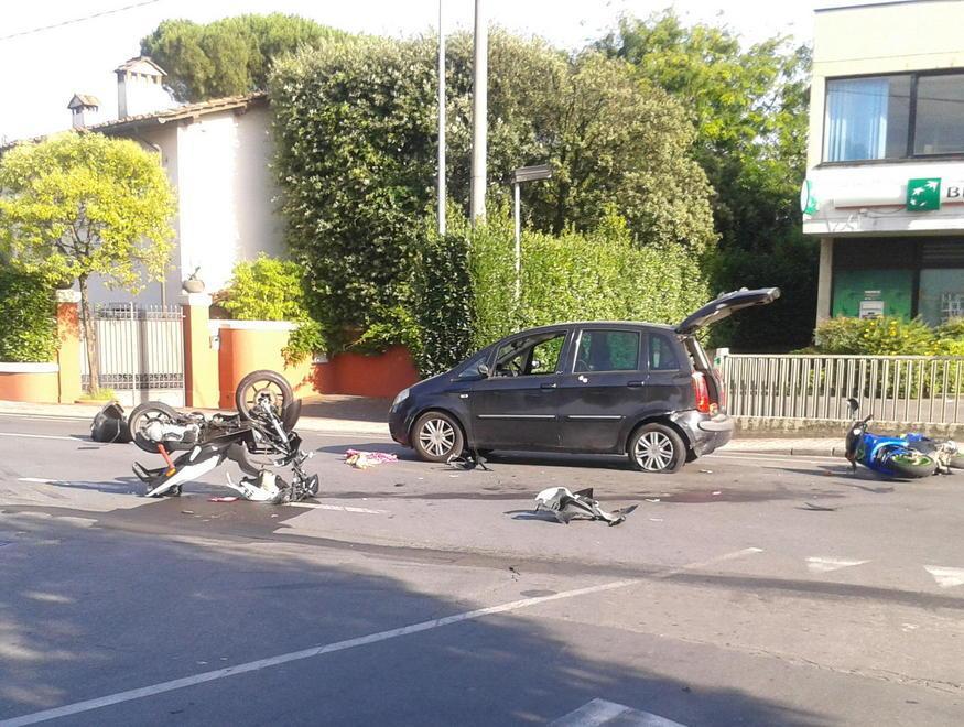 Spettacolare incidente sulla Pesciatina 