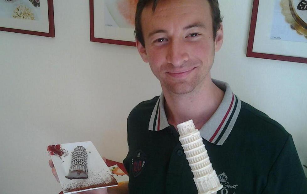 Un gelato a forma di Torre pendente 