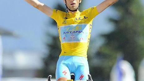 Nibali, terza perla e allungo in giallo nel giorno dei ricordi