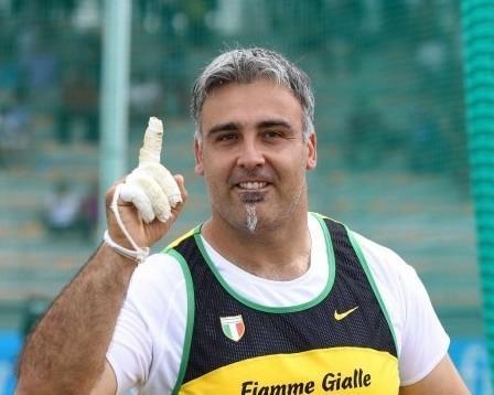 Intramontabile Vizzoni: trionfa nel lancio del martello 