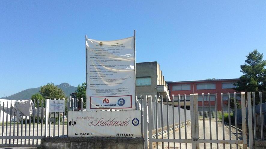Via l’eternit dal Pesenti ad opera della Provincia