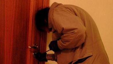 Nuovo processo per il cieco che rubava in casa del vicino