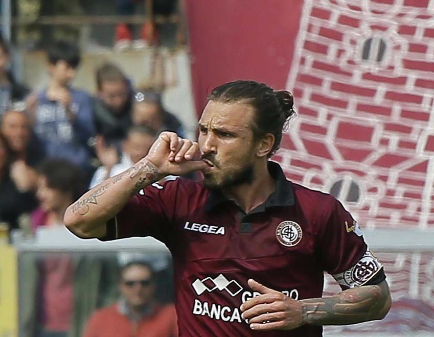 Fatta per Maicon, il portiere sarà Micai 