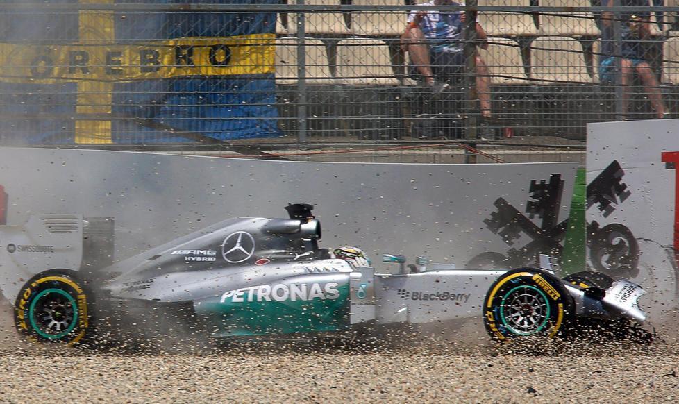 Rosberg in pole, Ferrari deludenti 