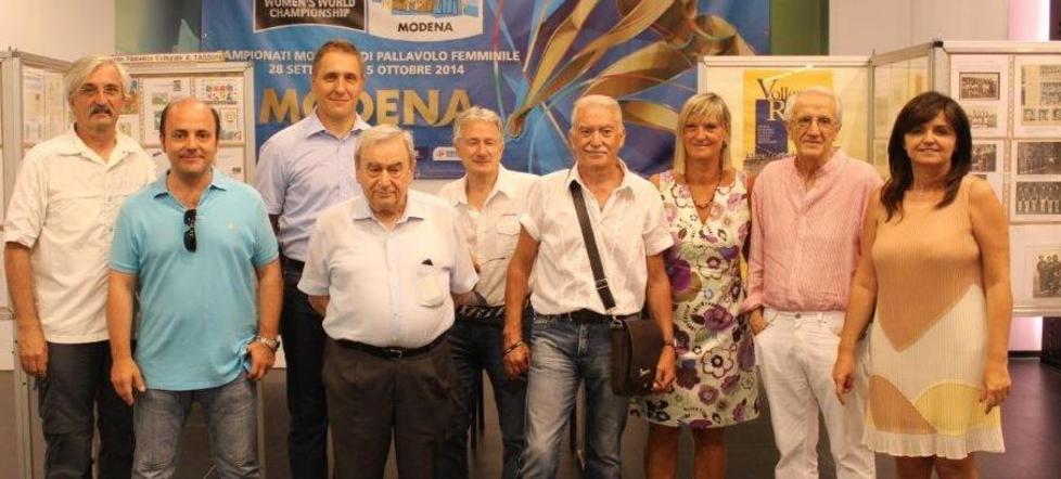 Atmosfera “mondiale” all’inaugurazione della mostra filatelica