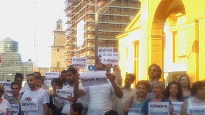 Contro la guerra manifestazione davanti al Comune