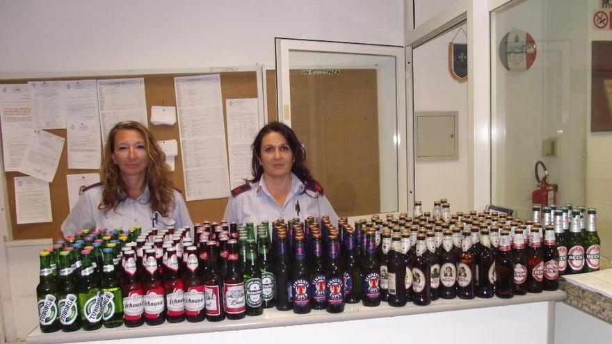 Movida: i vigili urbani sequestrano 230 birre