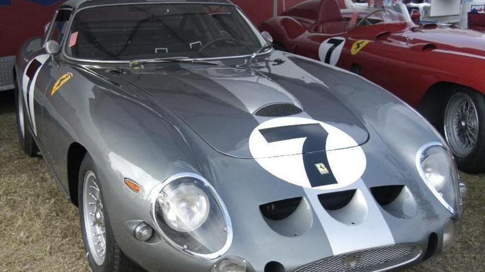 Duello a colpi di milioni per due Ferrari