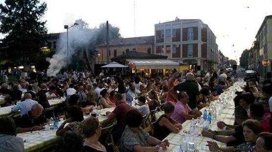 Un successone la cena un piazza