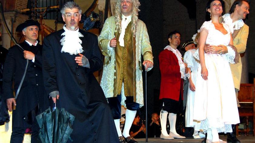 Tutto esaurito e applausi per la lirica nel Castello Estense