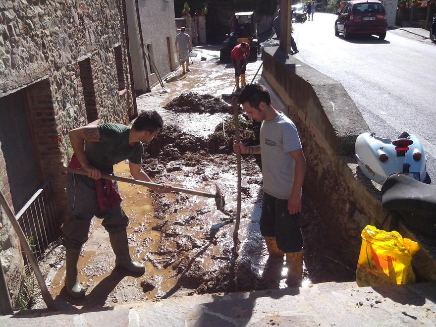 Maltempo in Versilia: frane e smottamenti nella notte nell’entroterra di Camaiore 