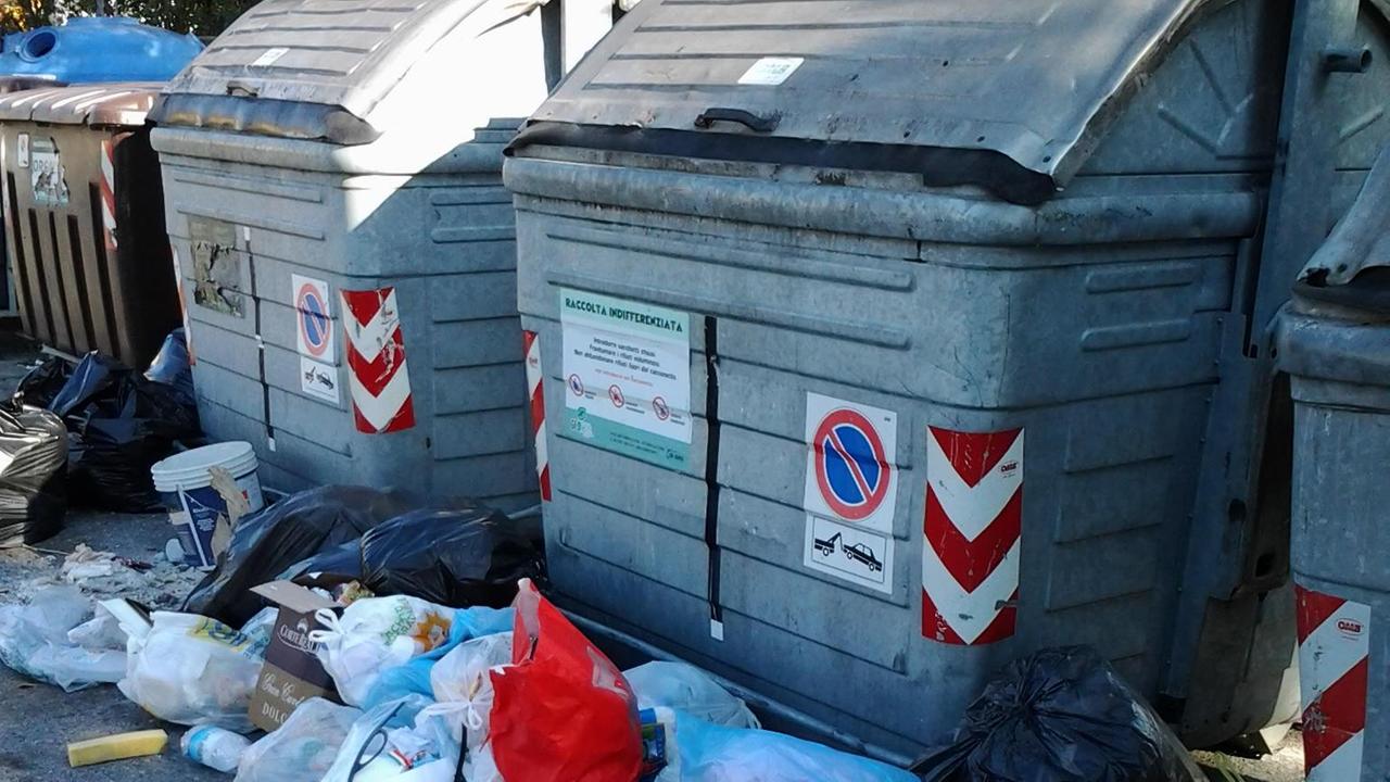 Rifiuti, trenta multe grazie alle telecamere