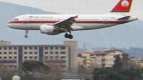 Un grosso aereo sorvola Prato ad un’altezza di 500 metri