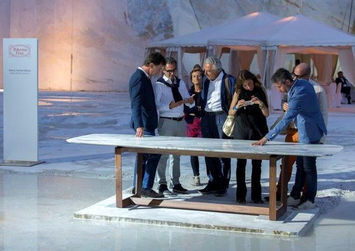Tavoli in marmo per Poltrona Frau 