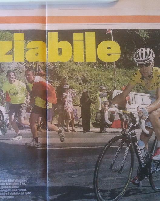 In prima pagina sulla Gazzetta mentre incitano Nibali 