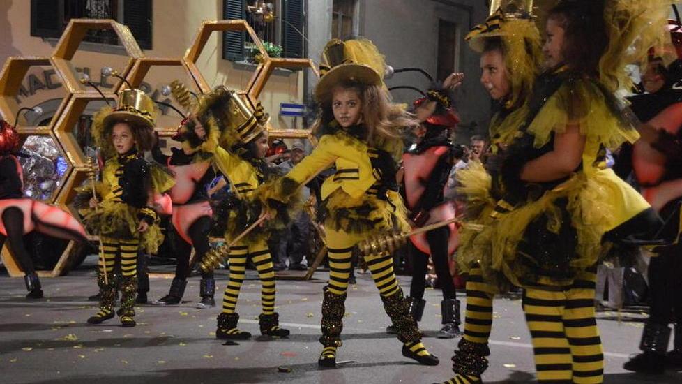 Successo della prima sfilata del Palio
