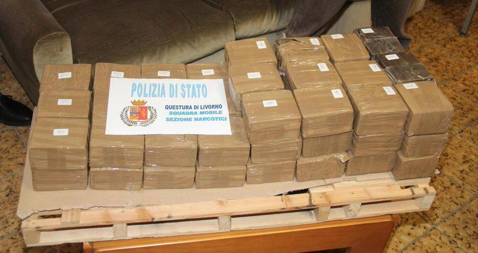 In auto 70 chili di droga 18 anni alla banda Iberia 