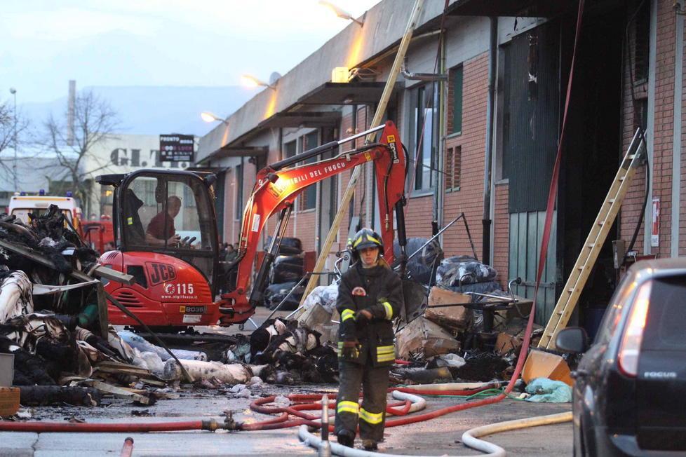 Strage Macrolotto: risultano nullatenenti i proprietari dell’immobile 