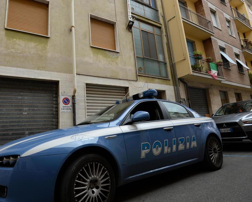 Lascia le sue impronte e viene denunciato per furto 