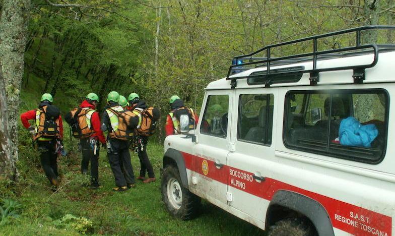 Turista francese si perde cercando funghi