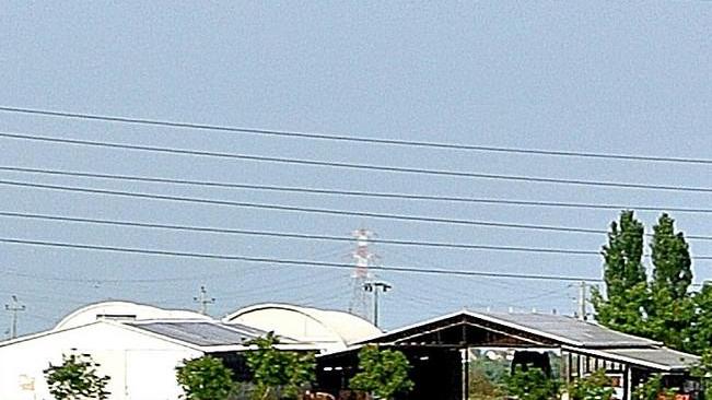 Pannelli fotovoltaici a fuoco in un’azienda di Codigoro
