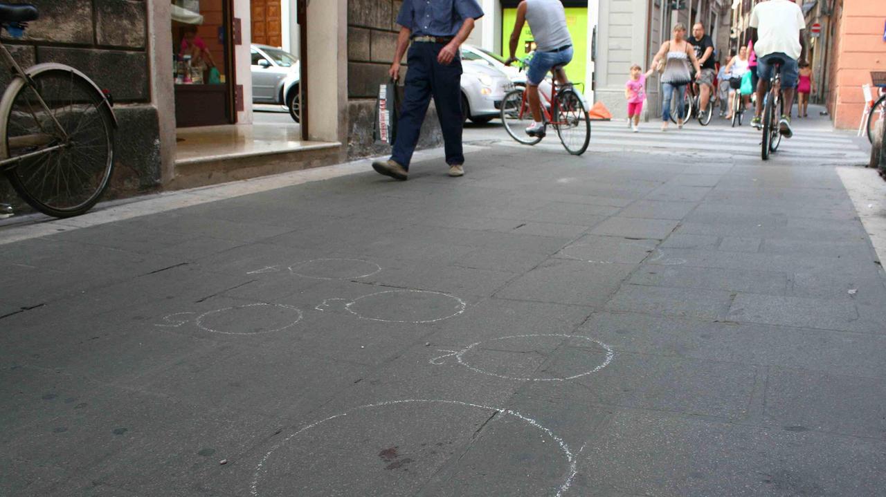 Il luogo del tentato omicidio in via San Romano