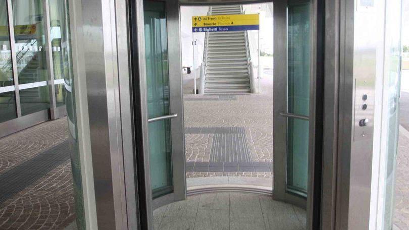 L'archistar e la "stazione gioiello", senza ascensore per le barelle