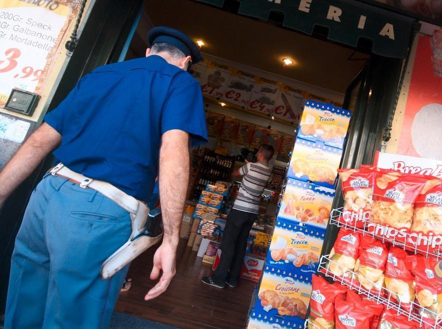 Market etnici nel mirino di Confcommercio 