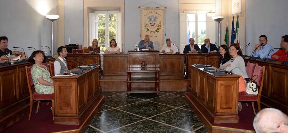 Il nuovo consiglio si... arena 