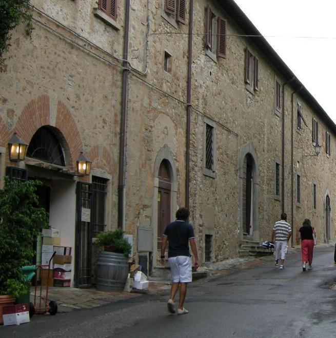 Il mare arriva a Bolgheri sulla scia dei croceristi 