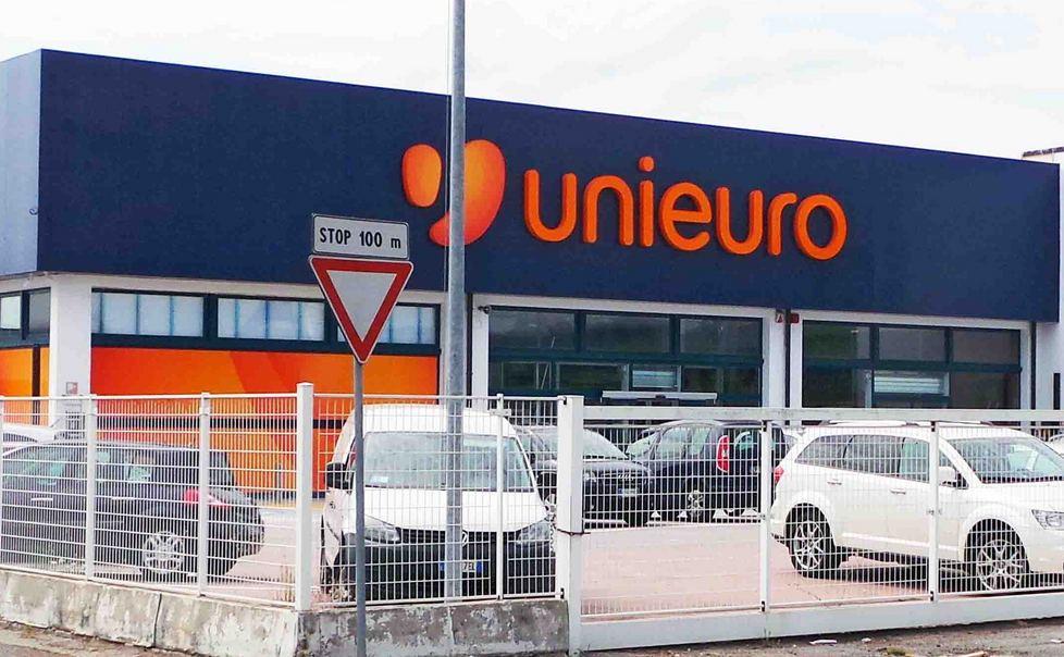 Unieuro riapre sabato 26 in via Bologna