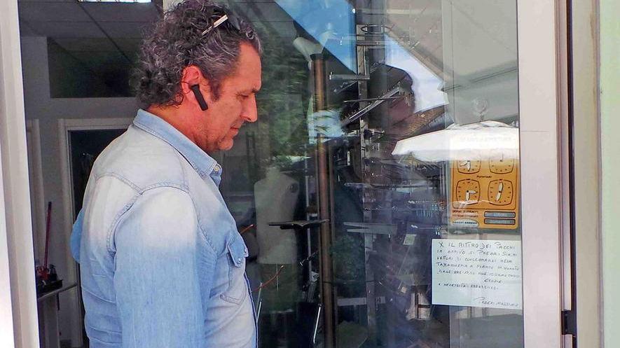Il ladro fa troppo rumore: arrestato