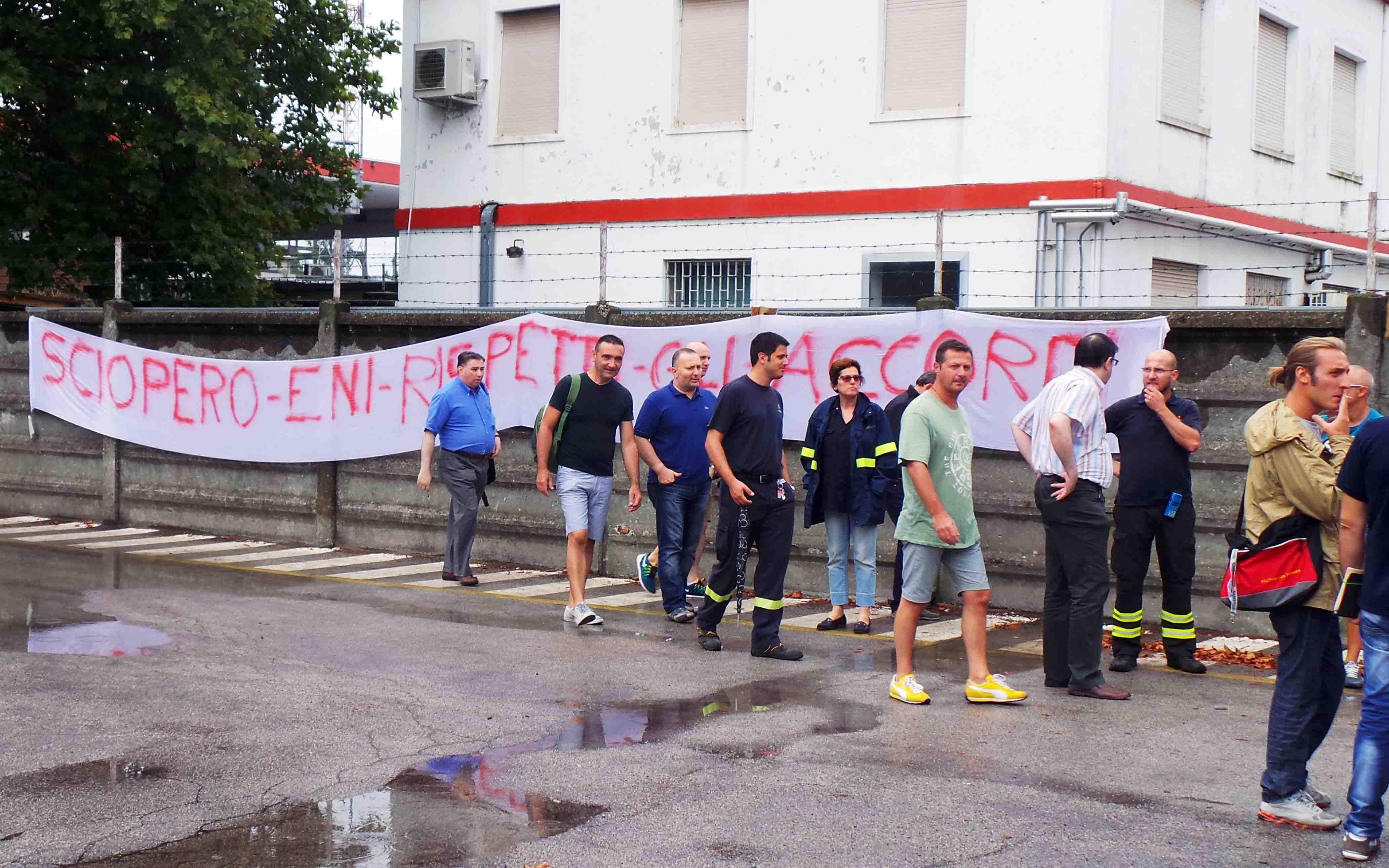 Sciopero contro l'Eni
