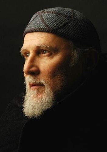 Moni Ovadia: «Israele non cerca la pace vuole solo colonizzare» 