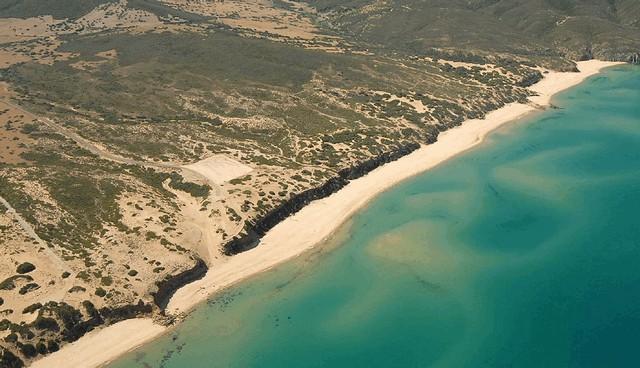 Cadavere senza testa sugli scogli di Scivu, risolto il giallo 