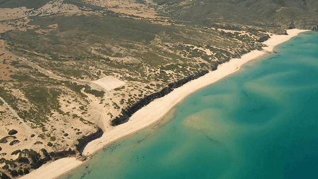 Cadavere senza testa sugli scogli di Scivu, risolto il giallo