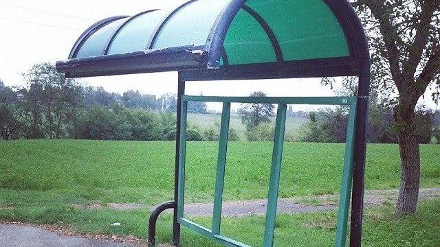 Albinea, ecco la panchina fai-da-te