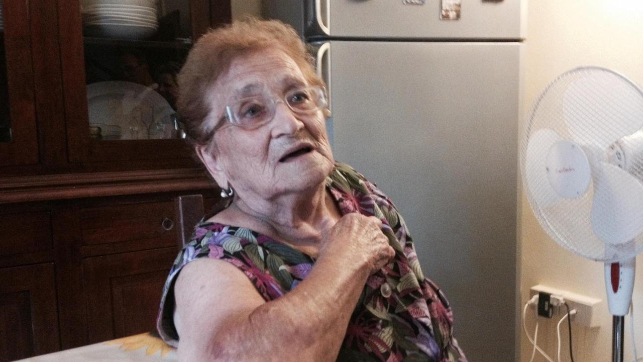 Raggirata e derubata a 91 anni: «Vergogna, le collane erano ricordi»