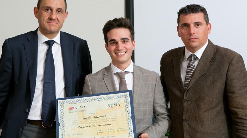 Un giovane centese diventa manager della ristorazione