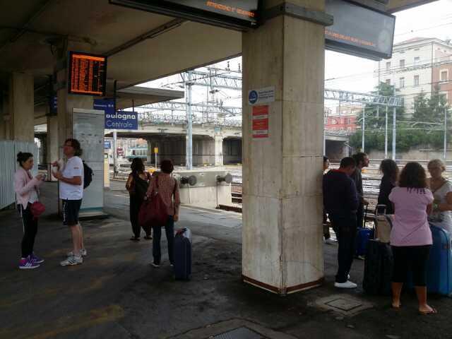 Sciopero dei treni, storie di ordinaria attesa