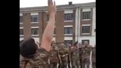 Parà cantano inno fascista, aperta inchiesta a Siena