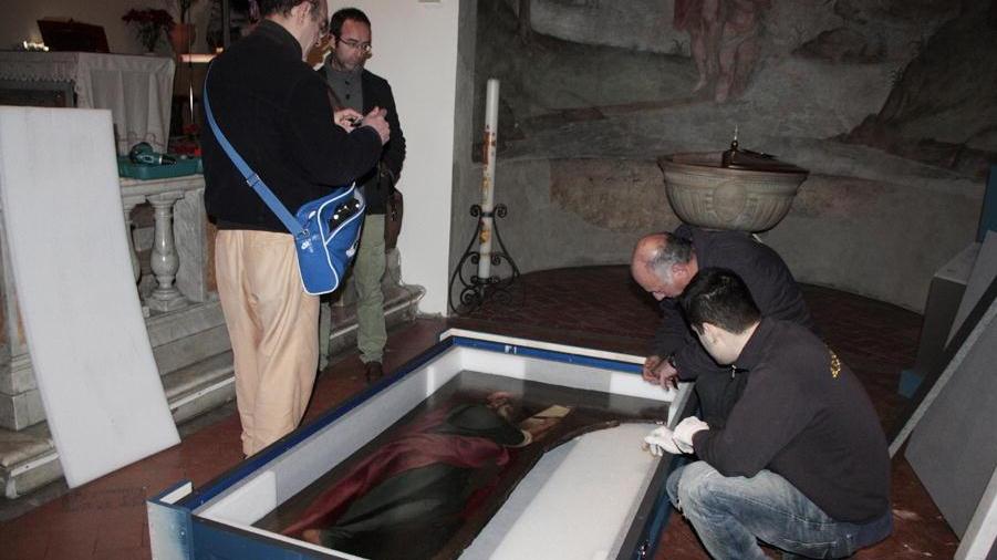 Dopo quasi cinque mesi la pala del Pontormo torna a casa