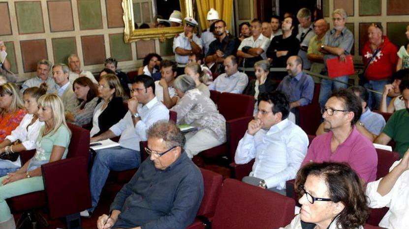 In consiglio comunale il caso del trasloco dei vigili urbani