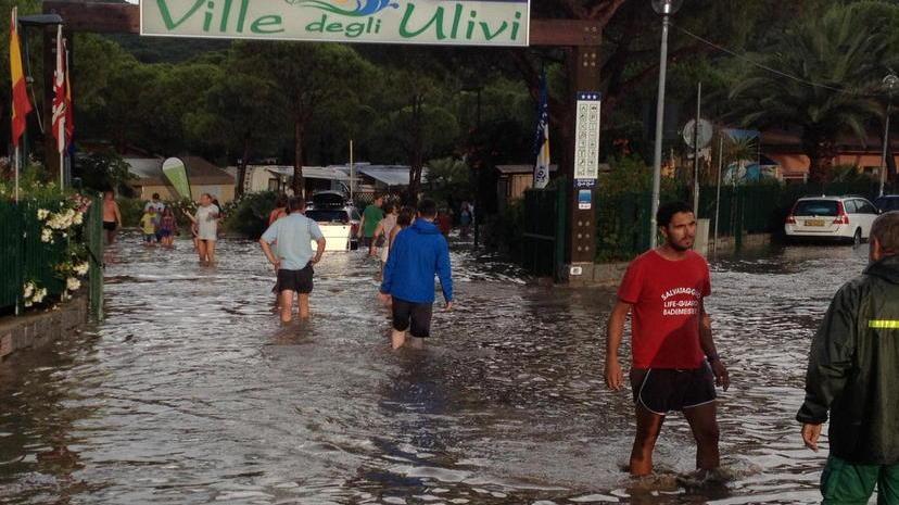 Maltempo, Marina di Campo finisce ancora sott’acqua