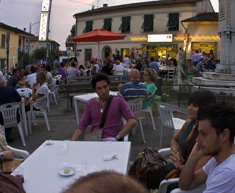 Serata vintage a Forcoli protagonisti gli anni ’60 e ’70