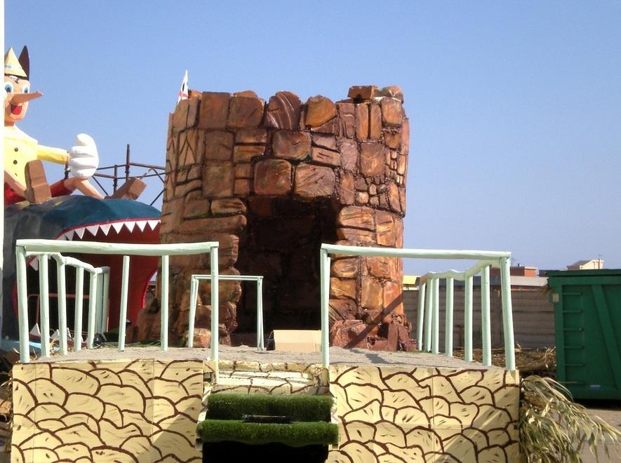 Carnevale estivo, stasera la prima sfilata 